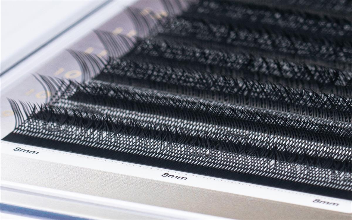 Why PBT is Gollee’s ultimate material choice for eyelash extensions